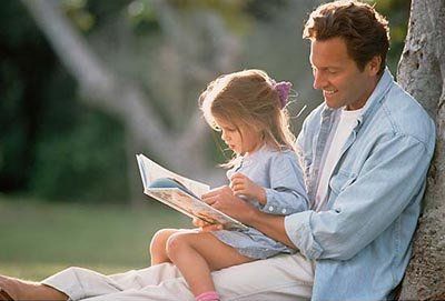 父母为婴儿朗读是最好的早教