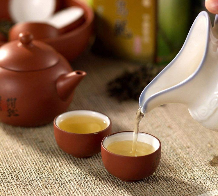 冬季饮茶好处多 暖身养胃防感冒