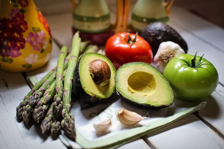 全球研究显示， 多吃蔬果可预防心血管疾病